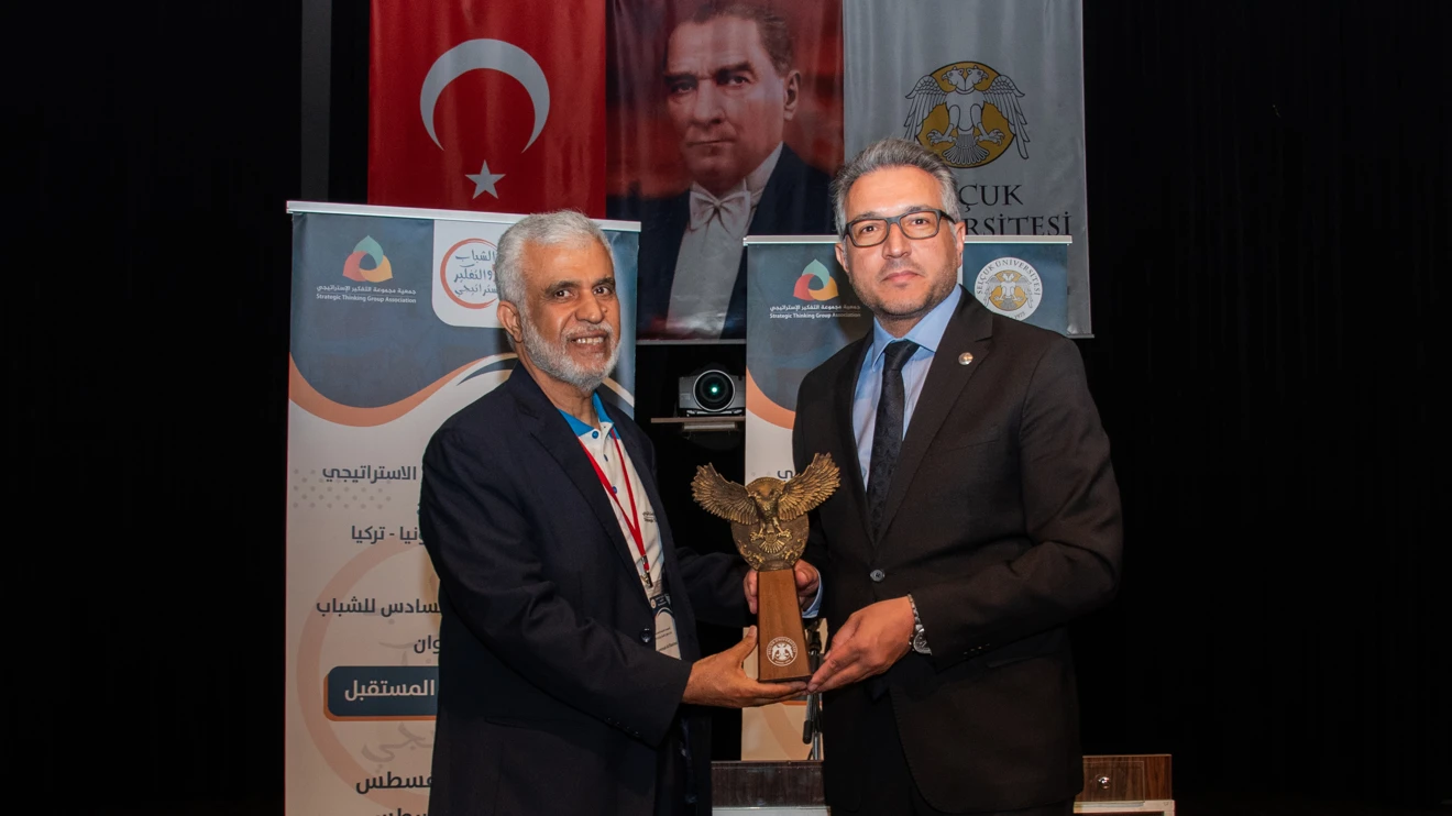 Rektör Aksoy, Altıncı Yaz Gençlik Kampı’nda uluslararası öğrencilerle buluştu